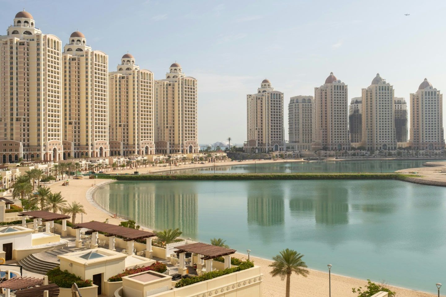 How to rent a house in Qatar photo